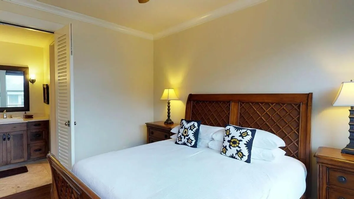 F211 Second Floor 3-Bedroom Poolside Lanai Koloa 0*,